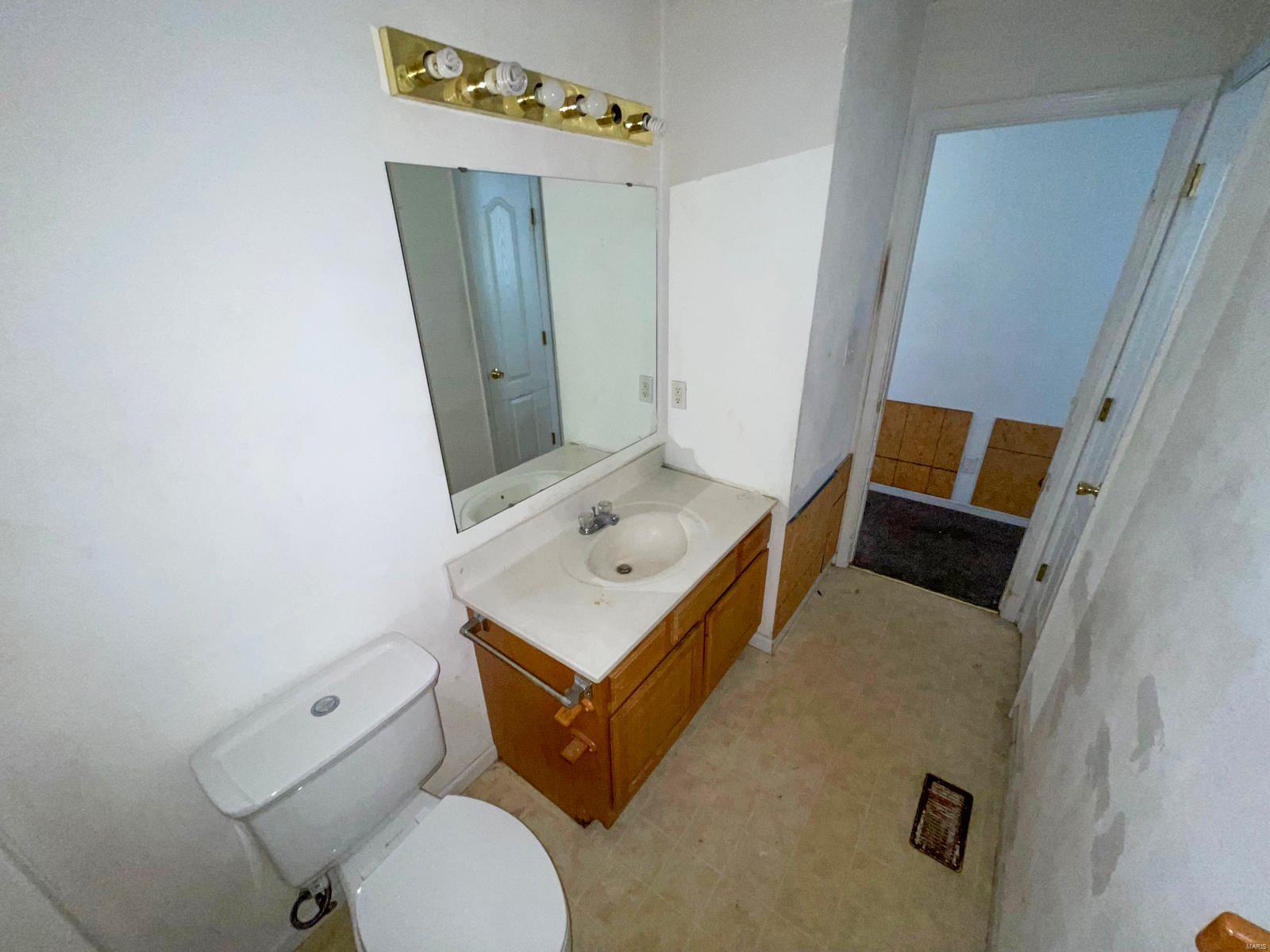 1005 Apache Drive Collinsville, IL 62234 - Photo 19 of 22