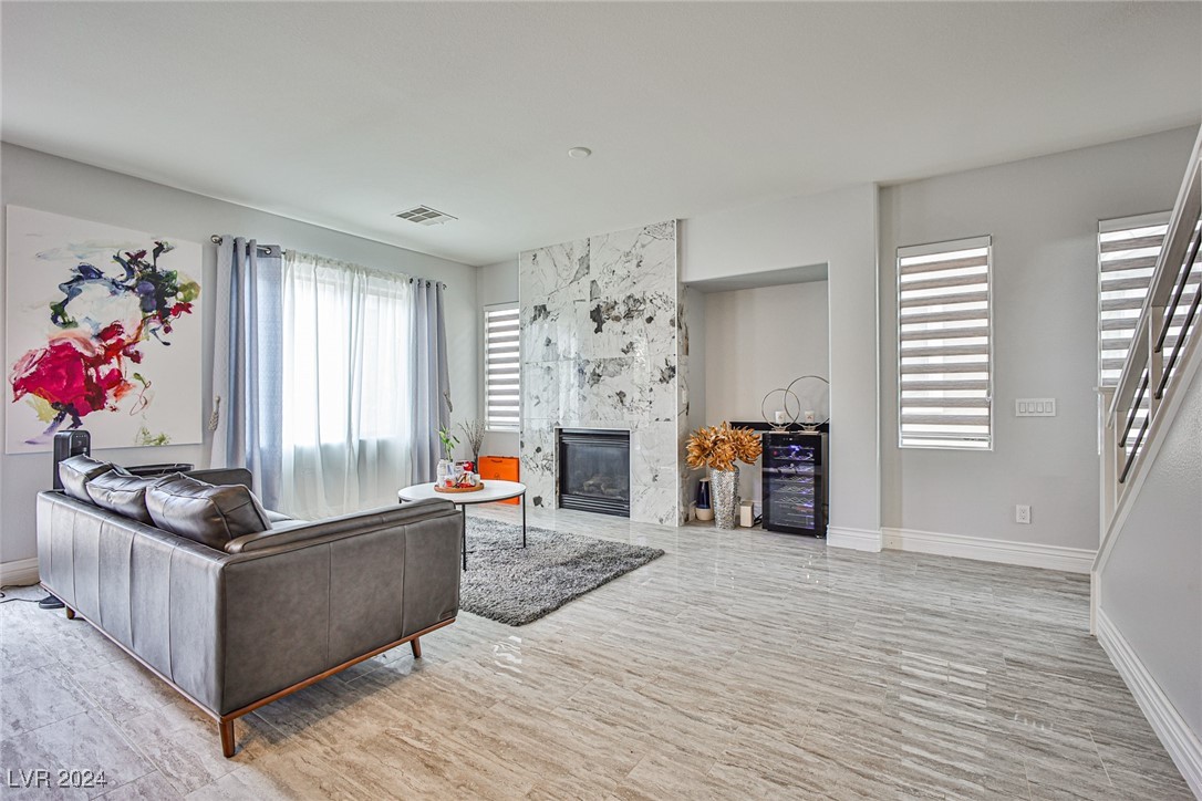 109 Short Ruff Way Las Vegas, NV 89148 - Photo 9 of 40 Gallery Image 9