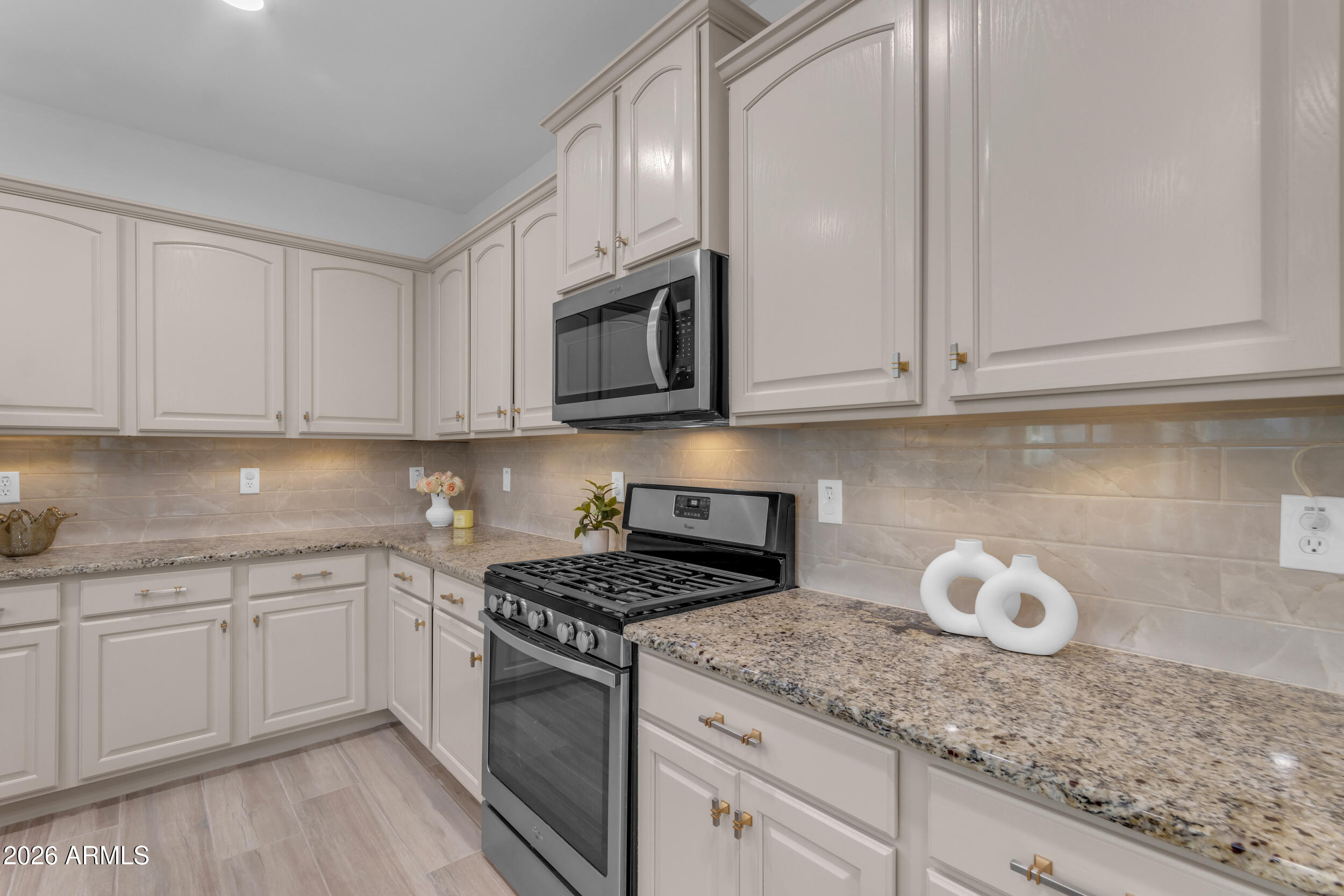 3945 East Mesquite Street Gilbert, AZ 85296 - Photo 11 of 87 31_079_a4m_hm