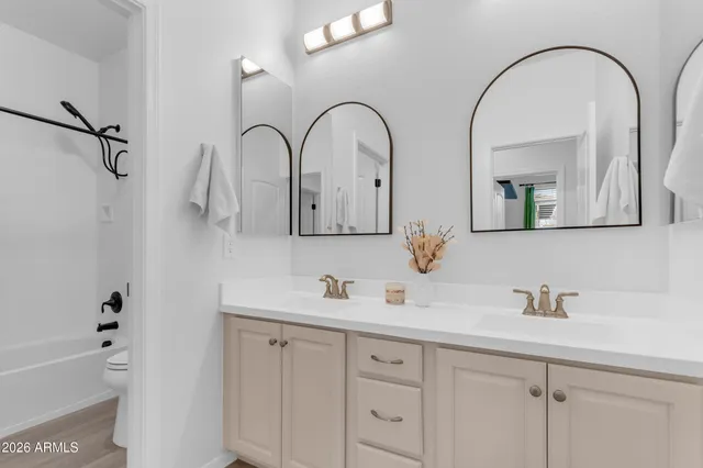 $925,000 | 3945 East Mesquite Street, Gilbert, AZ 85296