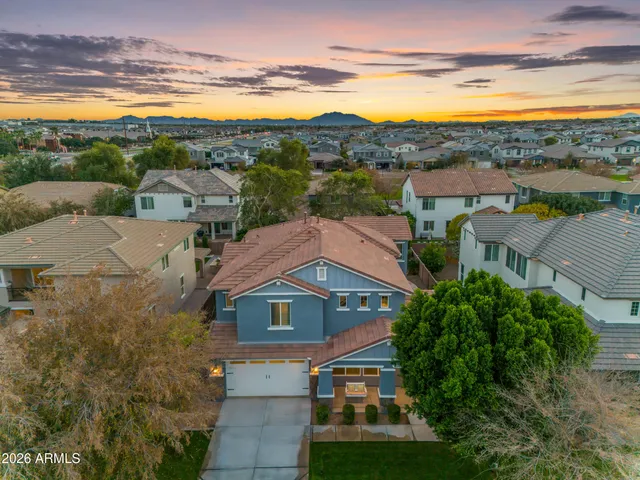 $925,000 | 3945 East Mesquite Street, Gilbert, AZ 85296