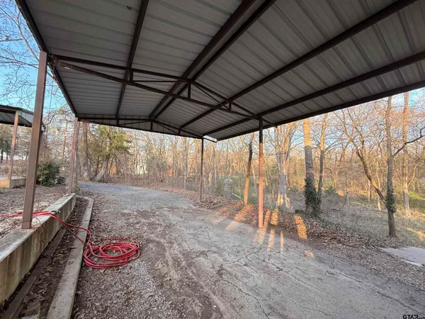 $129,900 | 6435 Farm To Market Road 17, Yantis, TX 75497