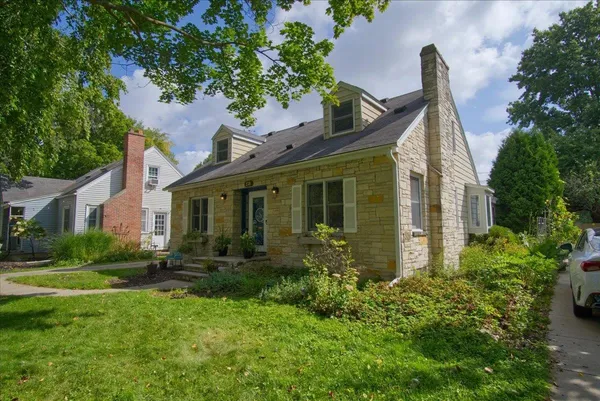 $648,000 | 238 Kensington Drive, Madison, WI 53704