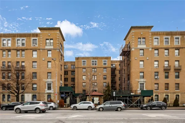 $3,500 | 148-09 Northern Boulevard, Unit 5J | Murray Hill - Flushing