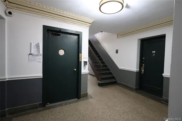 $3,500 | 148-09 Northern Boulevard, Unit 5J | Murray Hill - Flushing