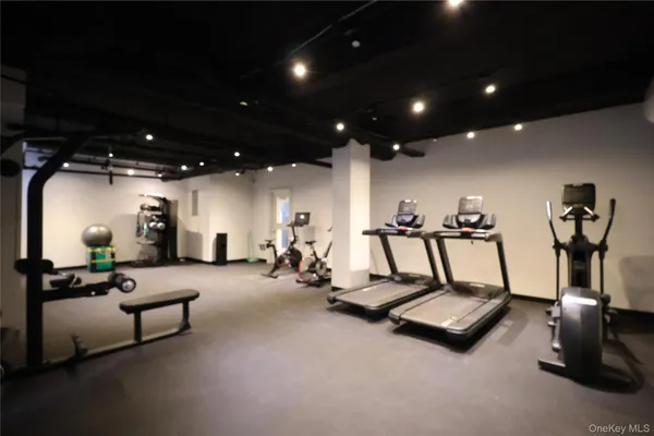 $3,500 | 148-09 Northern Boulevard, Unit 5J | Murray Hill - Flushing