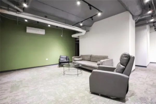 $3,500 | 148-09 Northern Boulevard, Unit 5J | Murray Hill - Flushing