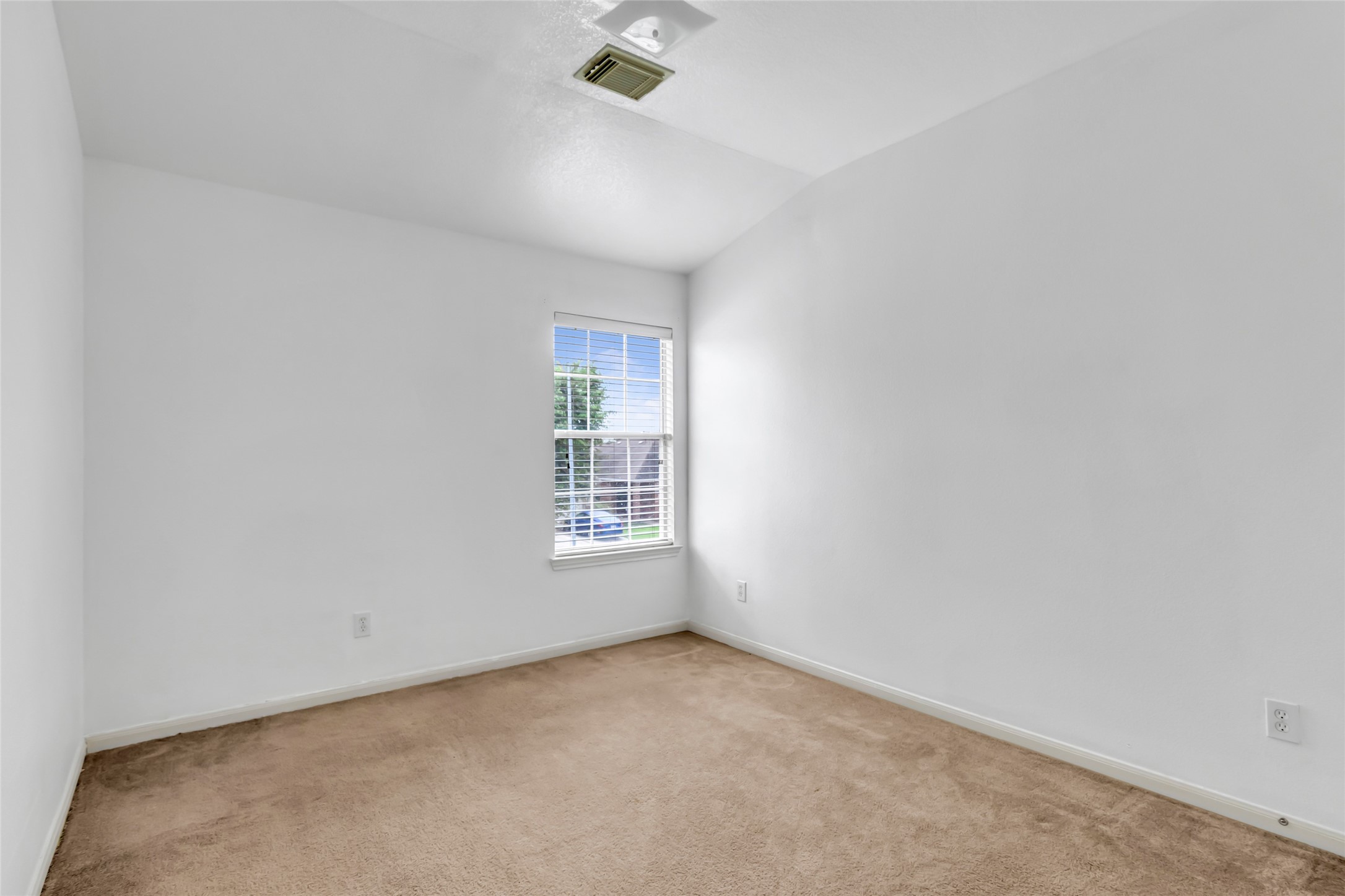 15835 Flagstone Walk Way Houston, TX 77049 - Photo 17 of 28 upstairs bedroom 2