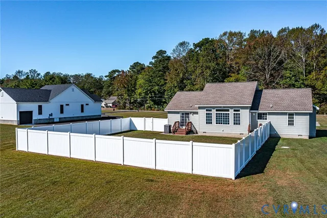 a house view with a outdoor space