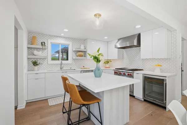 $2,750,000 | 637 North Rios Avenue, Solana Beach, CA 92075