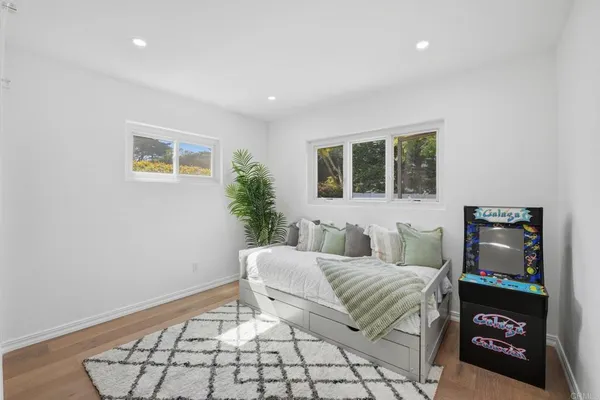 $2,750,000 | 637 North Rios Avenue, Solana Beach, CA 92075