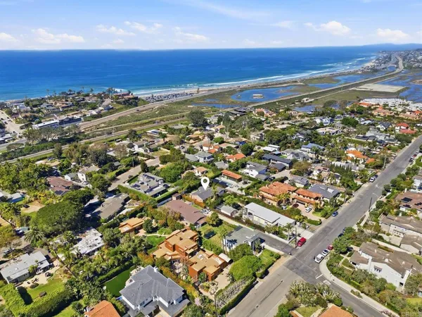 $2,750,000 | 637 North Rios Avenue, Solana Beach, CA 92075