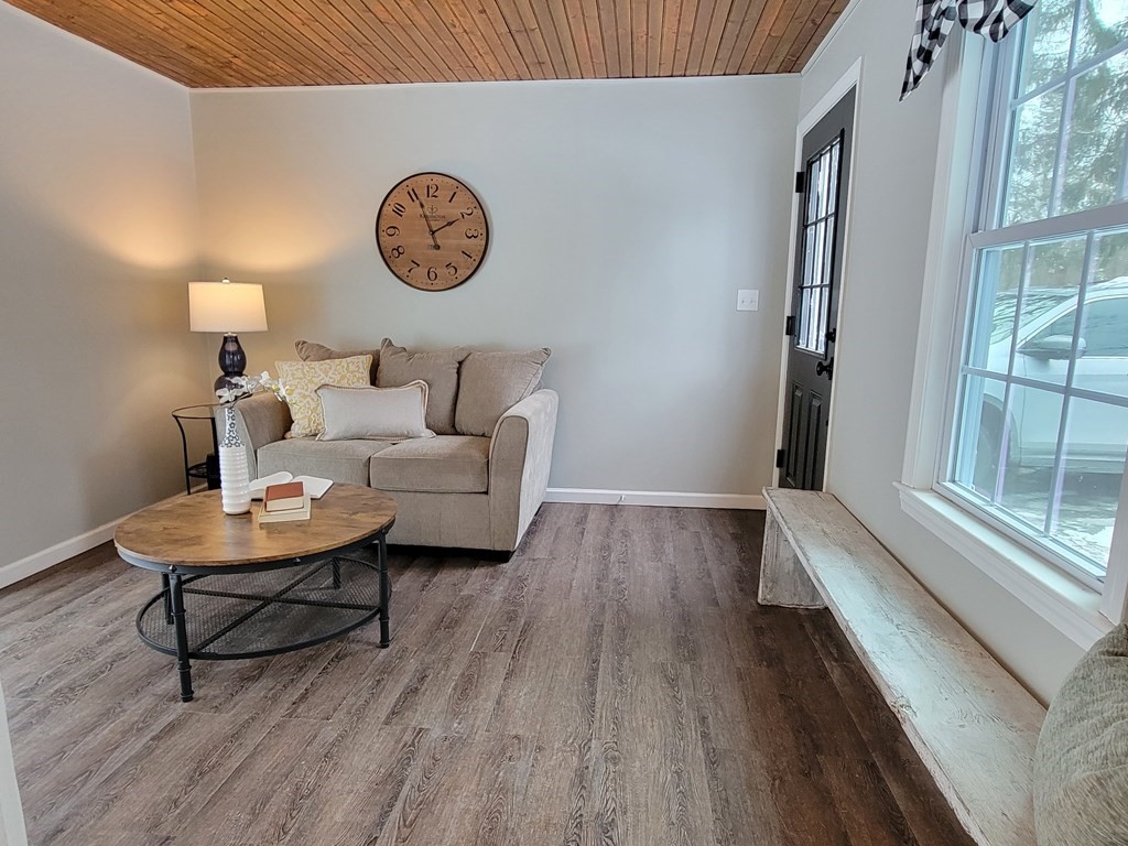 372 Chestnut Street Ashland, MA 01721 - Photo 17 of 30 Gallery Image 17