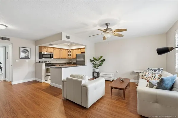 $194,900 | 2600 South Kanner Highway, Unit G3, Stuart, FL 34994