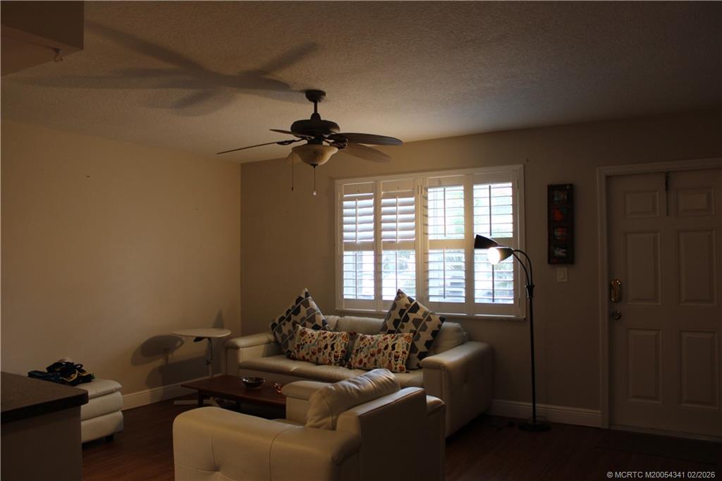 2600 South Kanner Highway, Unit G3 Stuart, FL 34994 - Photo 5 of 13 a living room with furniture