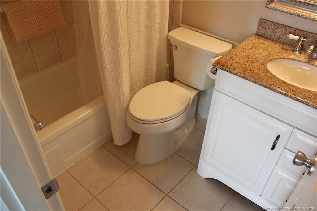 2600 South Kanner Highway, Unit G3 Stuart, FL 34994 - Photo 8 of 13 a bathroom with a sink and toilet