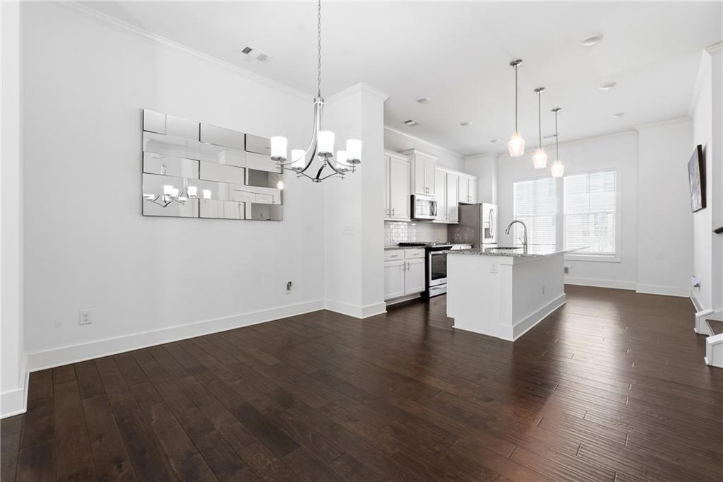 2161 Colvin Court Northwest Atlanta, GA 30318 - Photo 4 of 25