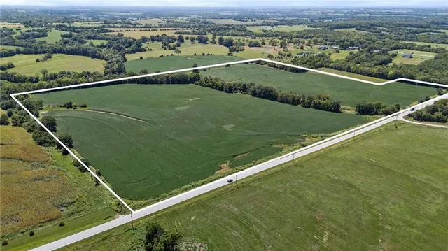 $396,500 | 2 West 311th Street, Paola, KS 66071