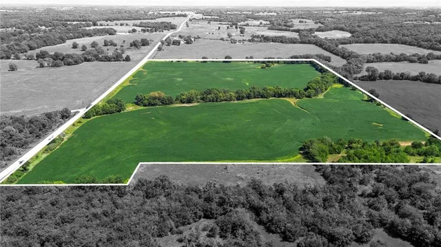 $396,500 | 2 West 311th Street, Paola, KS 66071