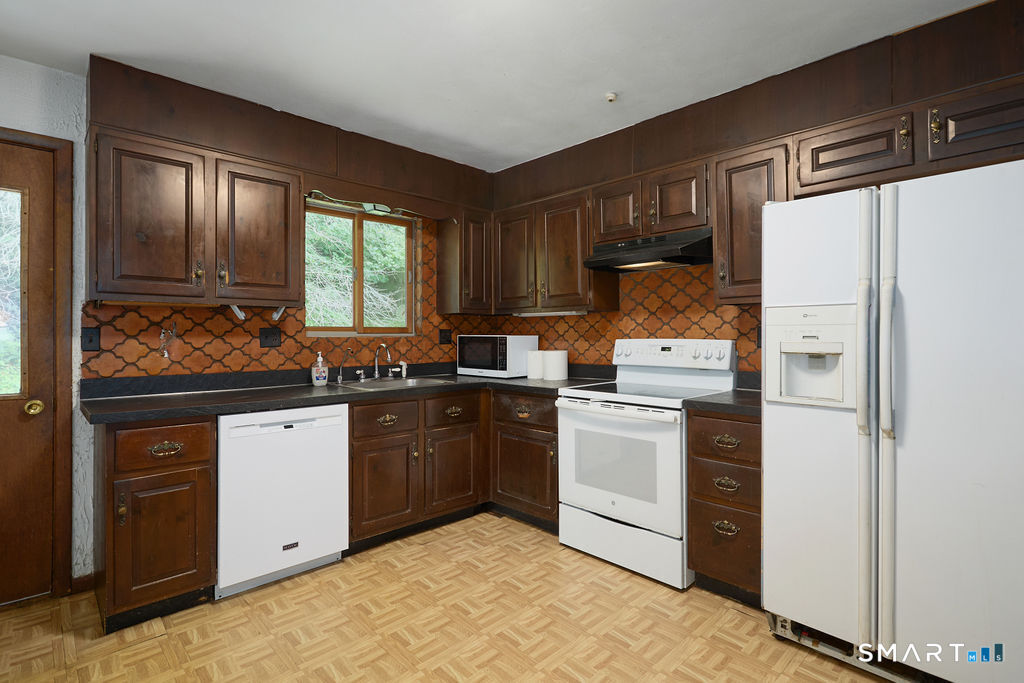 50 Shields Lane Ridgefield, CT 06877 - Photo 9 of 22 Gallery Image 9