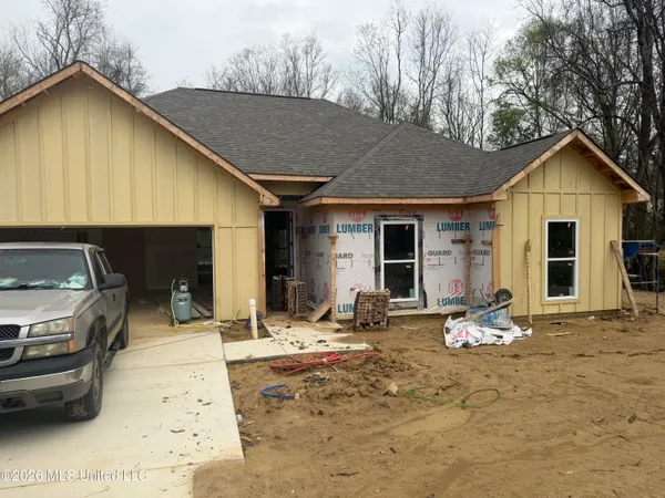 $307,125 | 192 Lake Harbor Road, Brandon, MS 39047