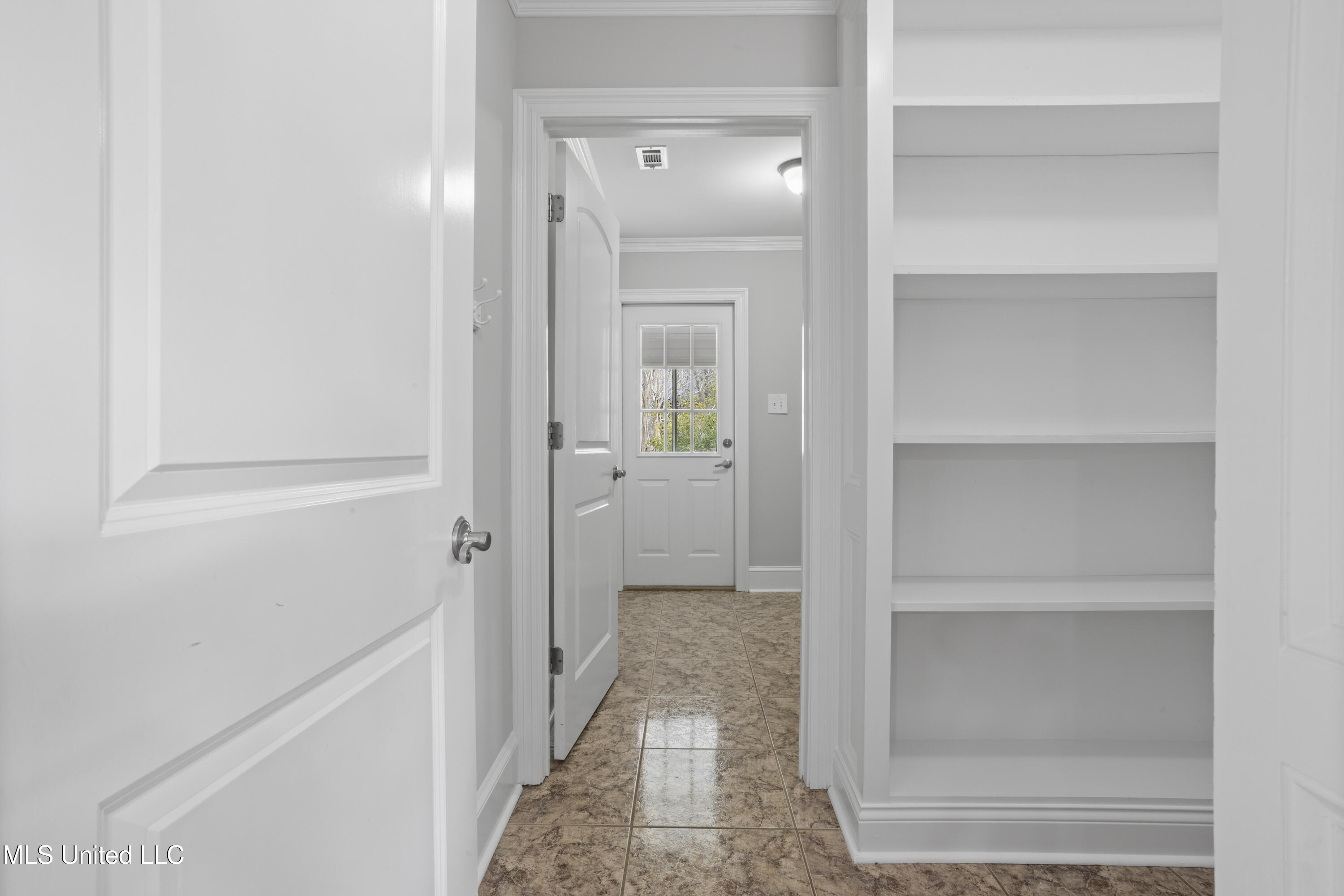 636 Banyan Place Diamondhead, MS 39525 - Photo 22 of 42 035 (5)