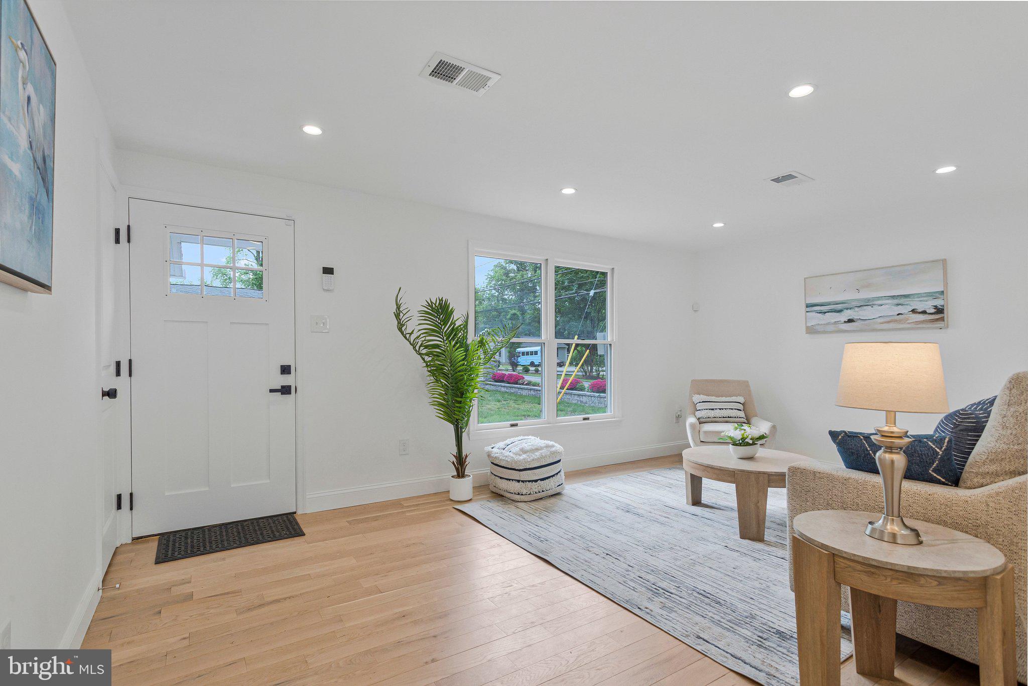 3365 Arundel On The Bay Road Annapolis, MD 21403 - Photo 5 of 47 Interior
