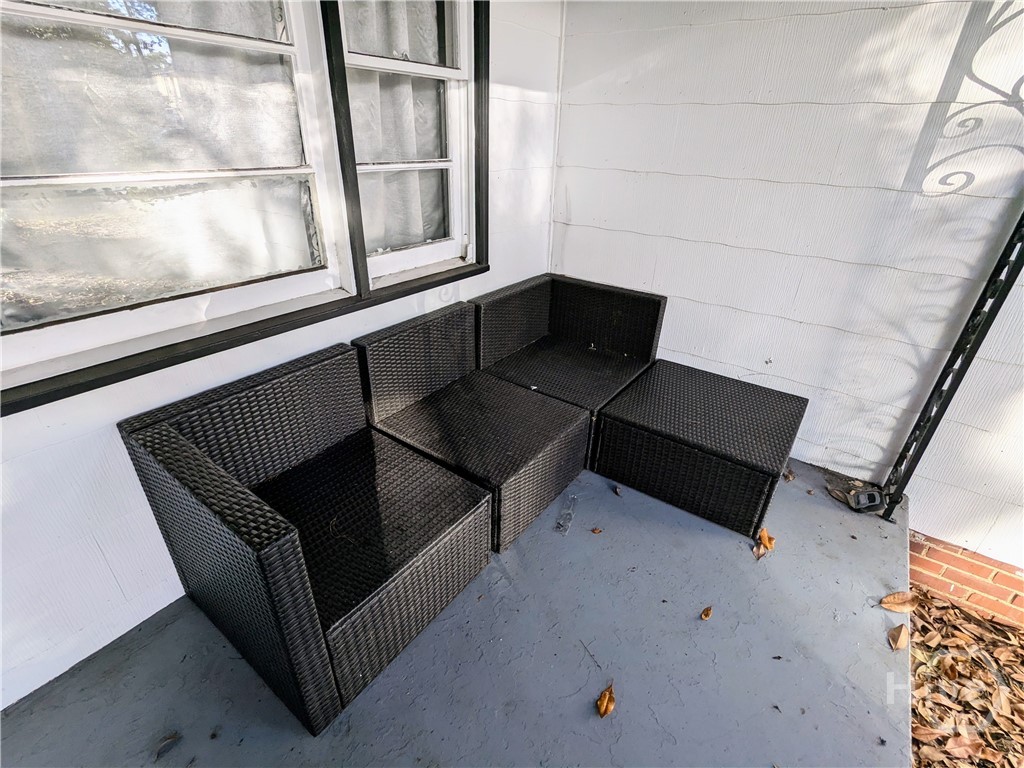 614 East 37th Street Savannah, GA 31401 - Photo 2 of 18