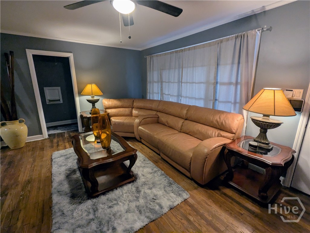 614 East 37th Street Savannah, GA 31401 - Photo 3 of 18