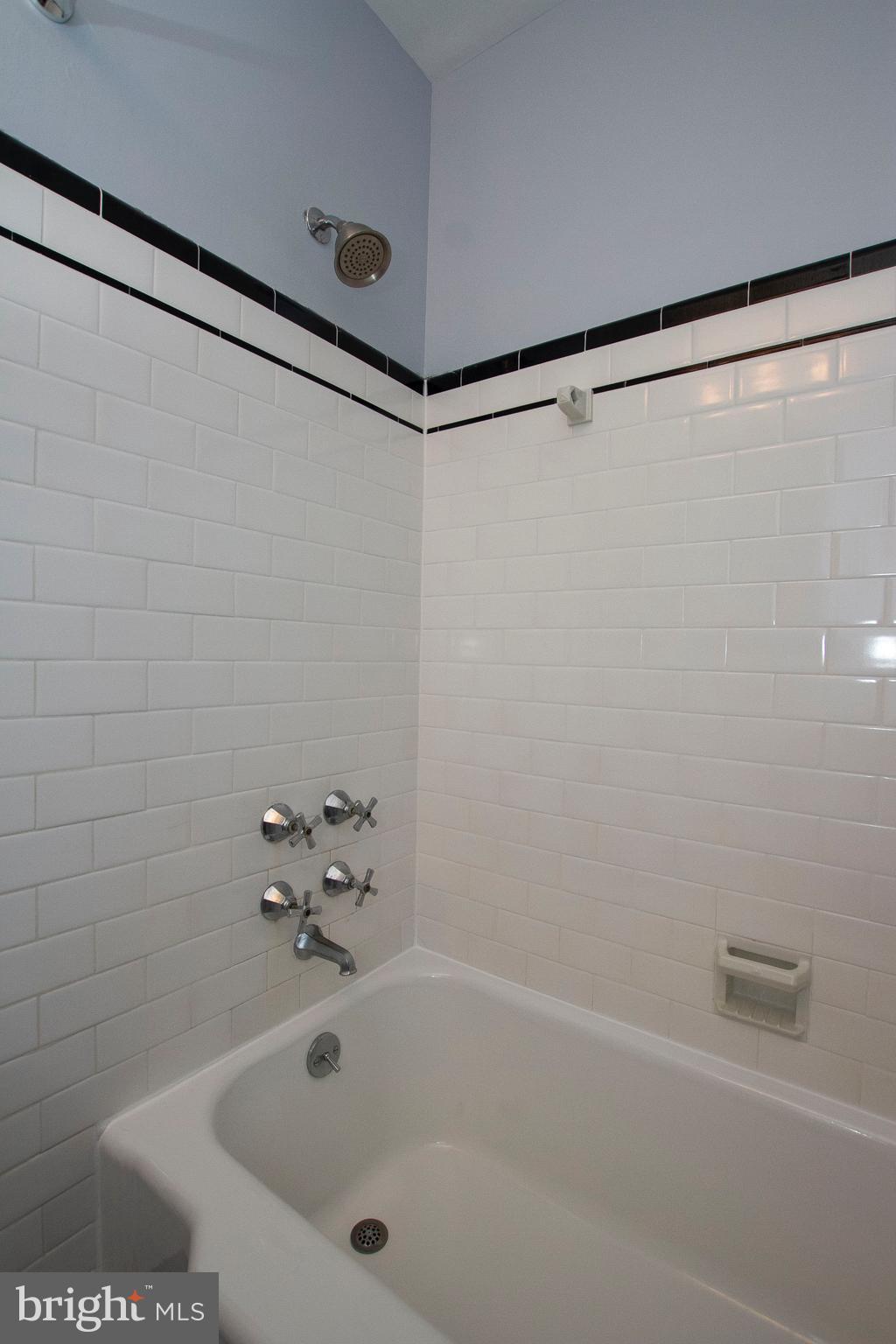 90 Dunkirk Road Baltimore, MD 21212 - Photo 28 of 41 Bathroom level 2