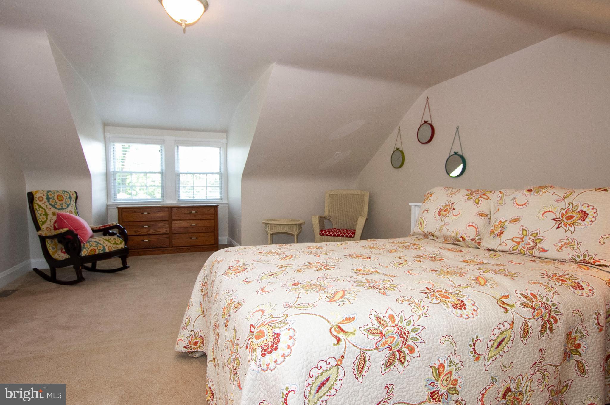 90 Dunkirk Road Baltimore, MD 21212 - Photo 30 of 41 lofted master bedroom, level 3