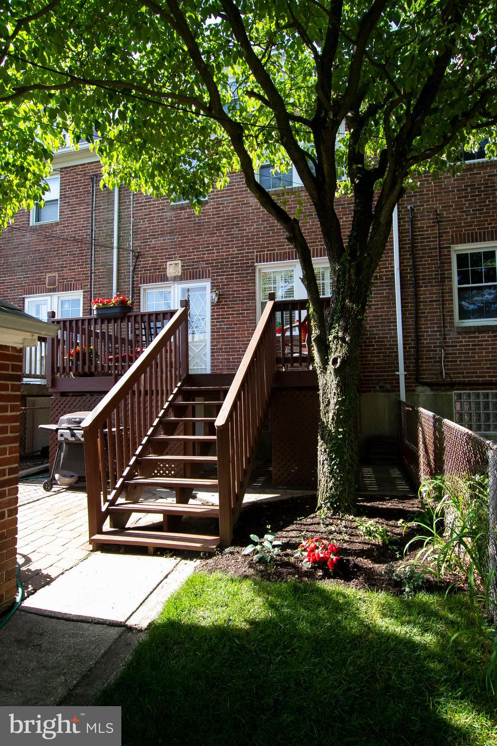 90 Dunkirk Road Baltimore, MD 21212 - Photo 39 of 41 staircase to the rear yard