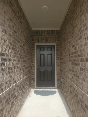 $2,250 | 1208 Mare Stable Court, Alvin, TX 77511