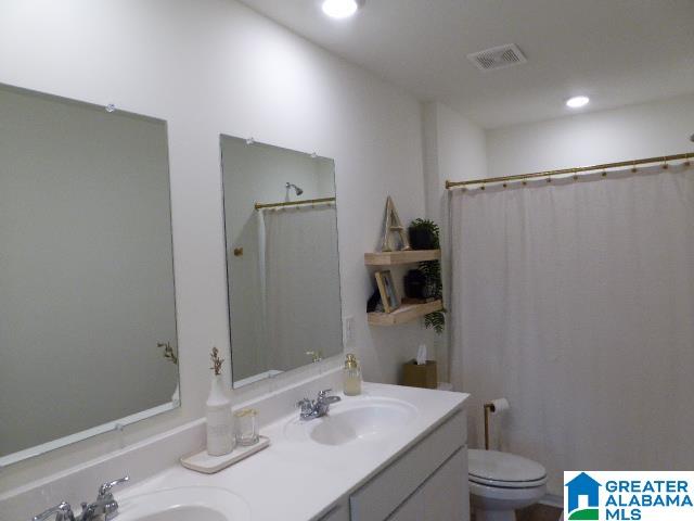 6998 Southern Trace Loop Leeds, AL 35094 - Photo 16 of 35