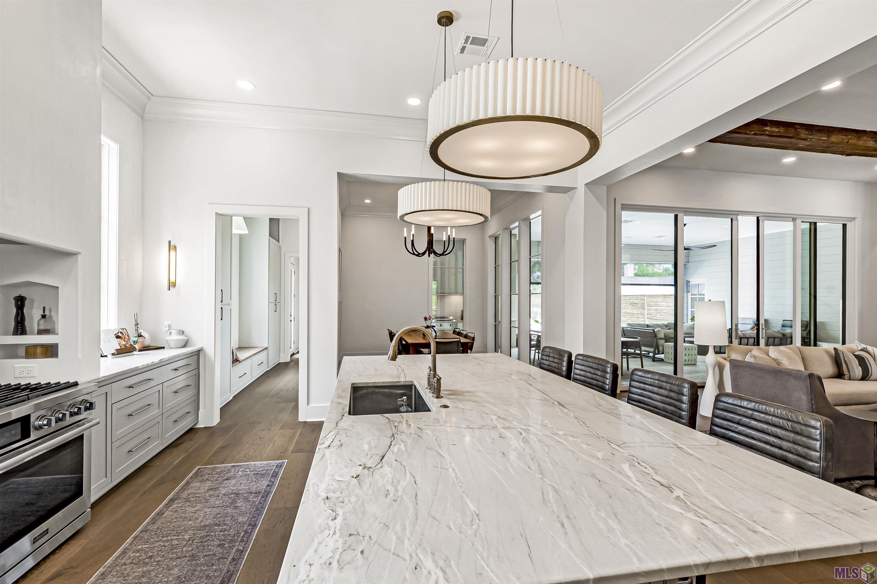 7845 Highland Road Baton Rouge, LA 70808 - Photo 4 of 39