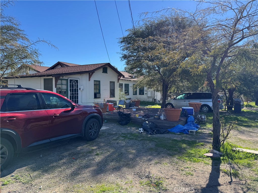 36708 Irwin Road Barstow, CA 92311 - Photo 3 of 16 a view of a house with a yard