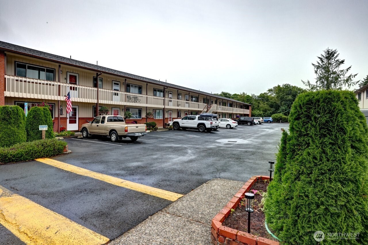 1420 48th Street, Unit B8 Long Beach, WA 98631 - Photo 2 of 27