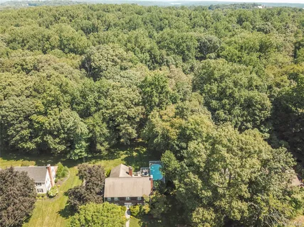 $1,249,000 | 16 Old Farm Lane, Hartsdale, NY 10530