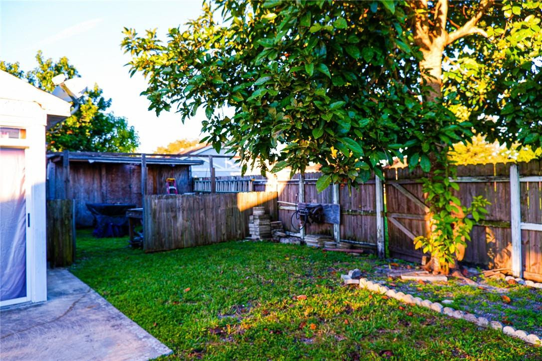 22888 Markham Way Boca Raton, FL 33428 - Photo 4 of 36 Photo 4