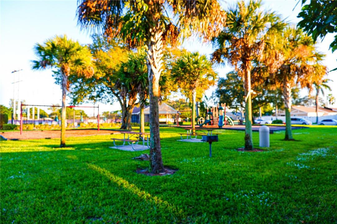 22888 Markham Way Boca Raton, FL 33428 - Photo 9 of 36 Photo 9