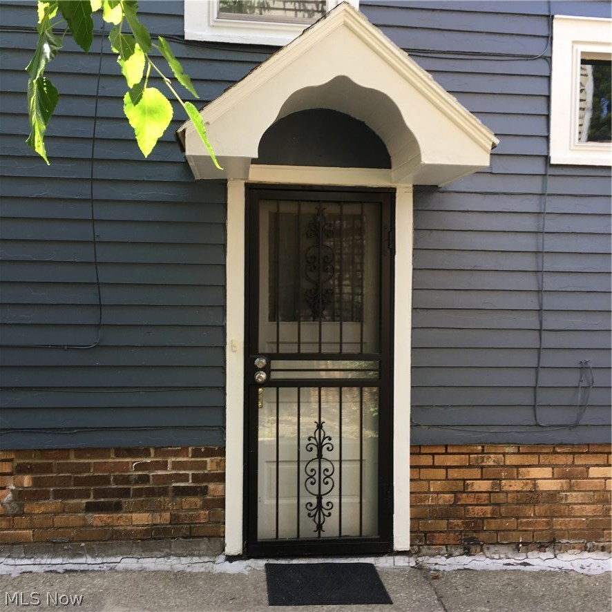 3569 Pennington Road Cleveland, OH 44120 - Photo 29 of 31 Sweet.