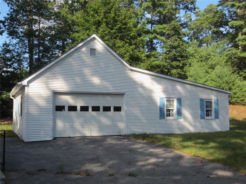 168 Phillips Hill Road Coventry, RI 02816 - Photo 5 of 23