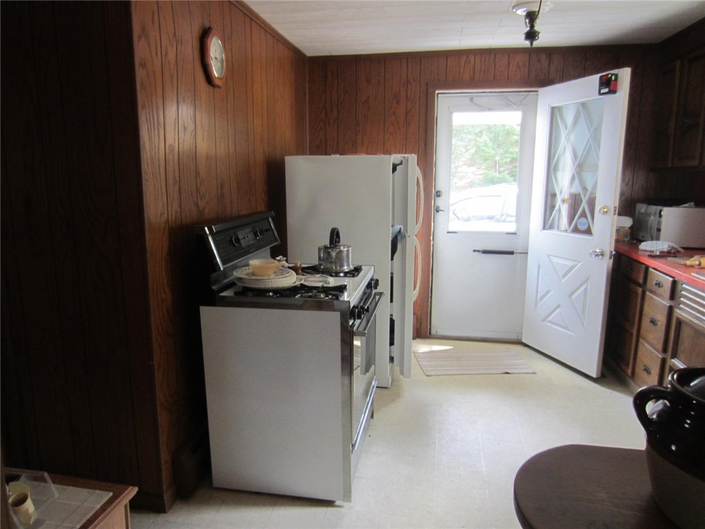 168 Phillips Hill Road Coventry, RI 02816 - Photo 7 of 23
