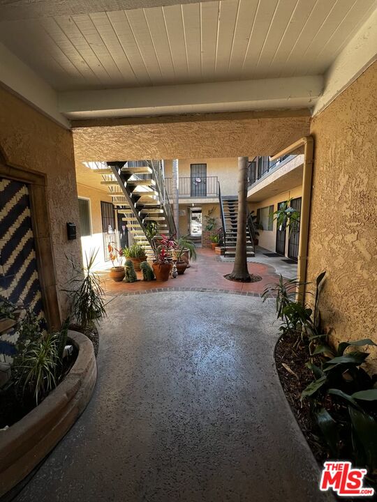 4244 East 5th Street Long Beach, CA 90814 - Photo 6 of 10 a view of a room with gym equipment