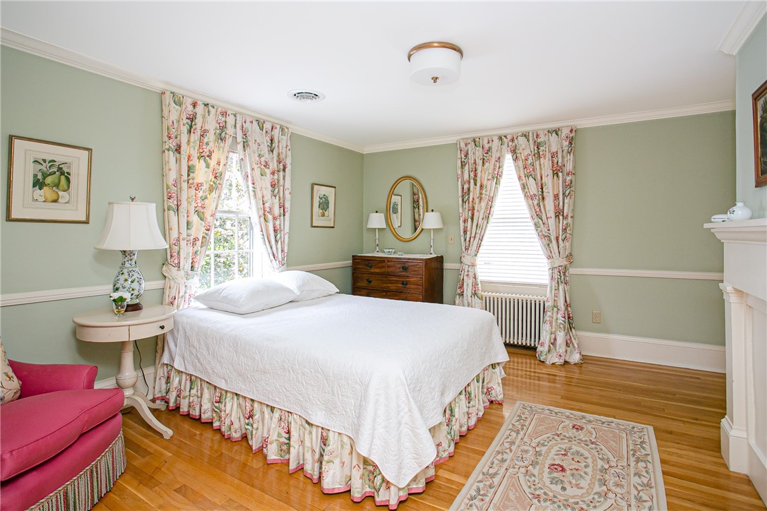 95 John Street Newport, RI 02840 - Photo 23 of 44 Primary bedroom.