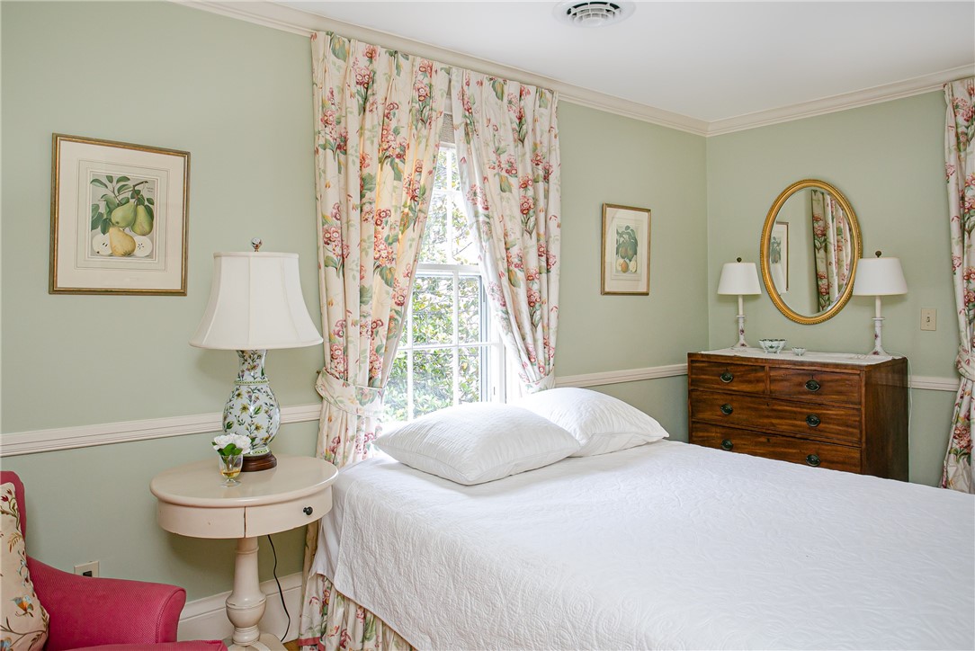 95 John Street Newport, RI 02840 - Photo 24 of 44 Primary bedroom.