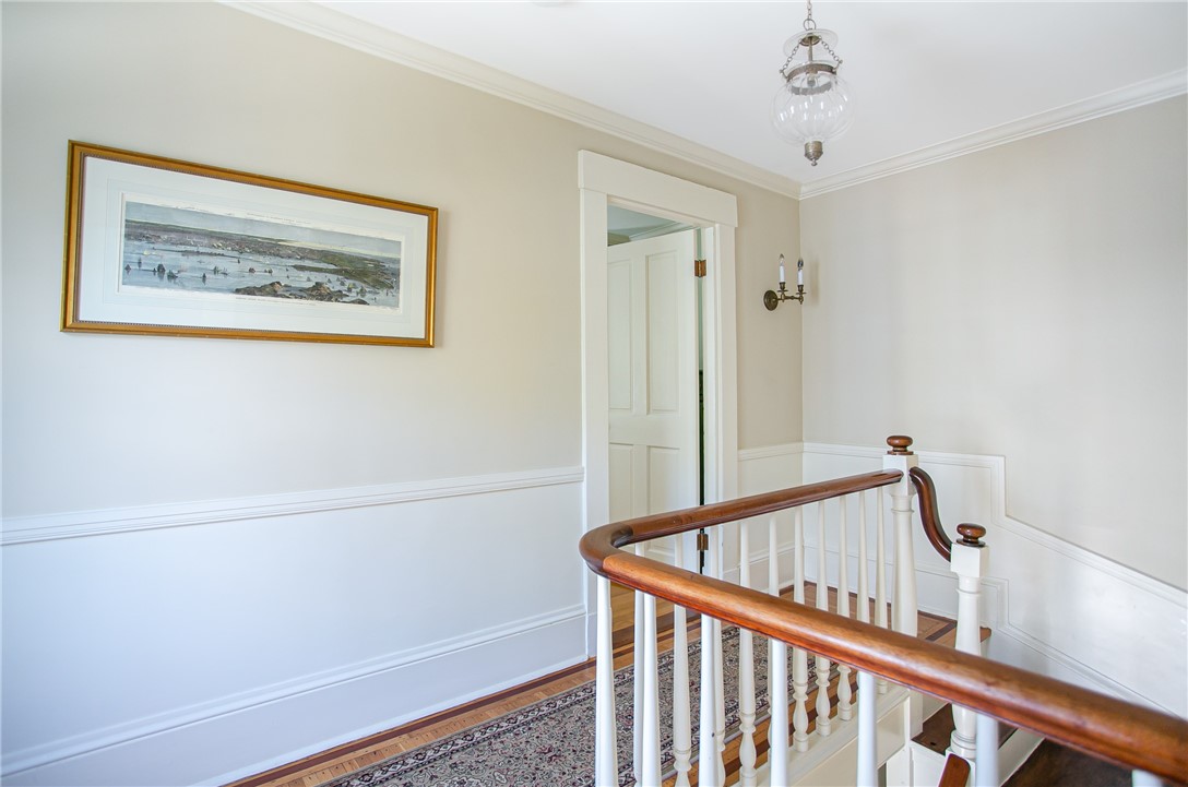 95 John Street Newport, RI 02840 - Photo 33 of 44 Second floor landing.