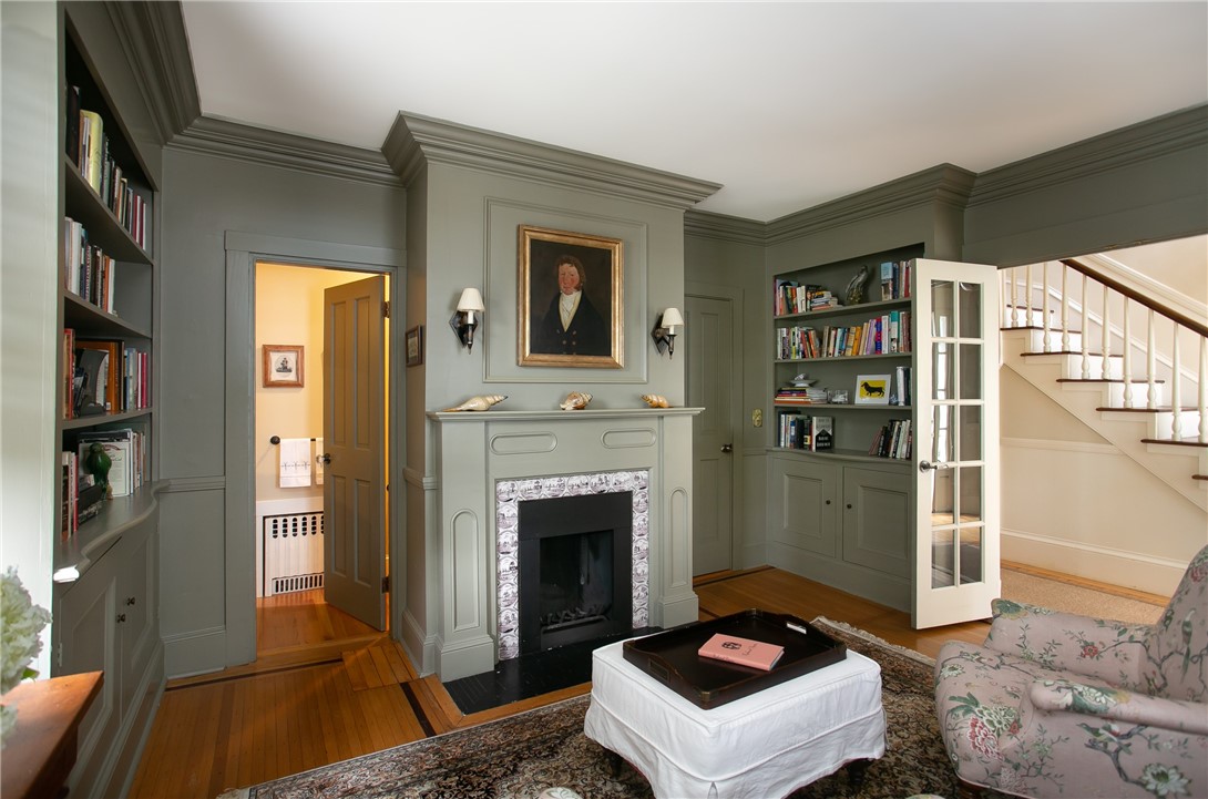 95 John Street Newport, RI 02840 - Photo 6 of 44 Den with working fireplace.