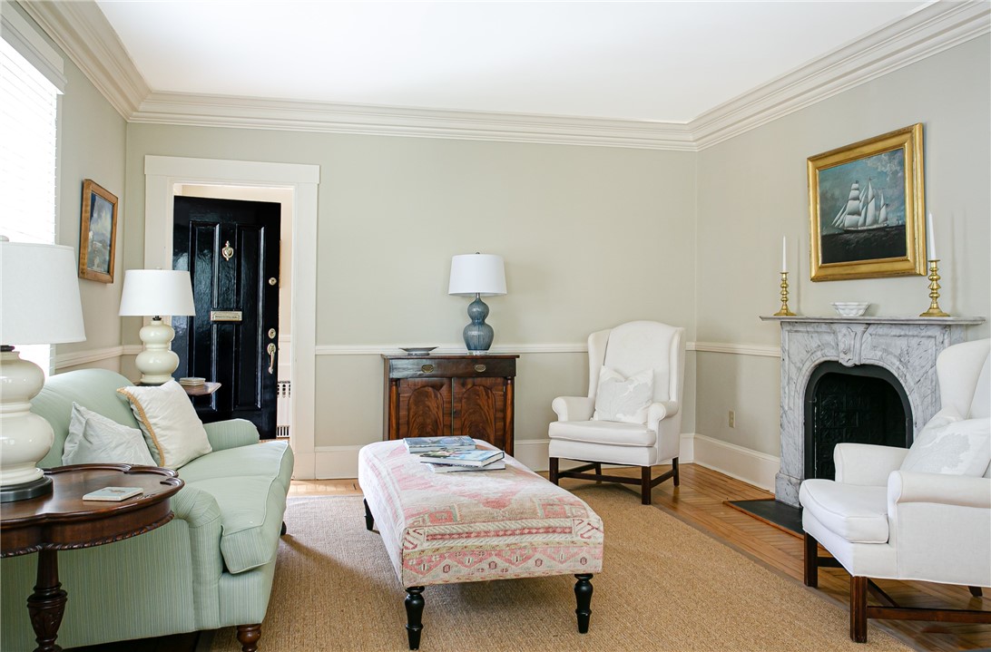 95 John Street Newport, RI 02840 - Photo 9 of 44