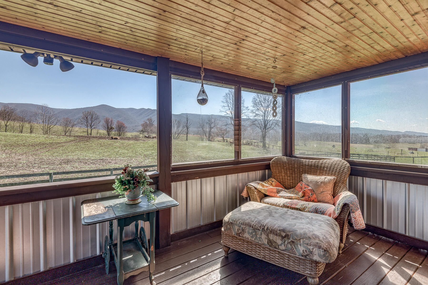 216 Cole Hollow Road Elizabethton, TN 37643 - Photo 36 of 70 Cole Hollow Rd 27